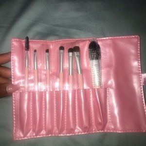 7 Piece travel Makeup Brush Set Pink